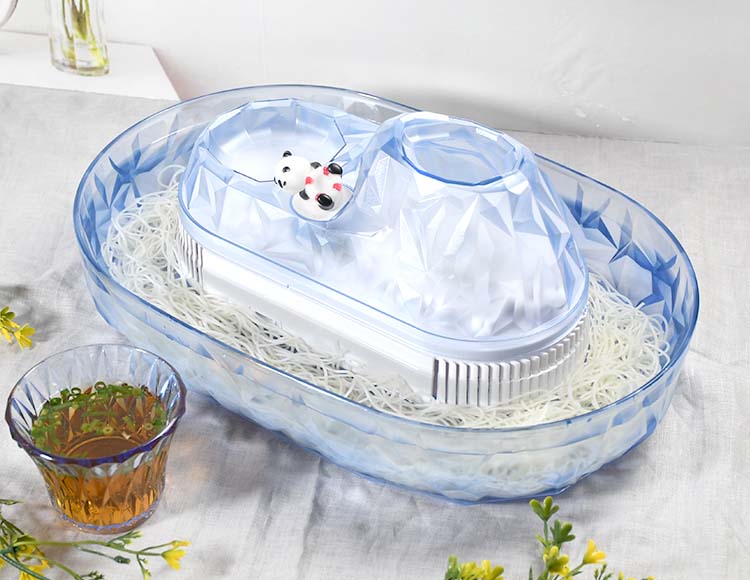 [子供も大喜び]そうめん流し機 電池式 波乗り/腹ペコ パンダ  簡単組立