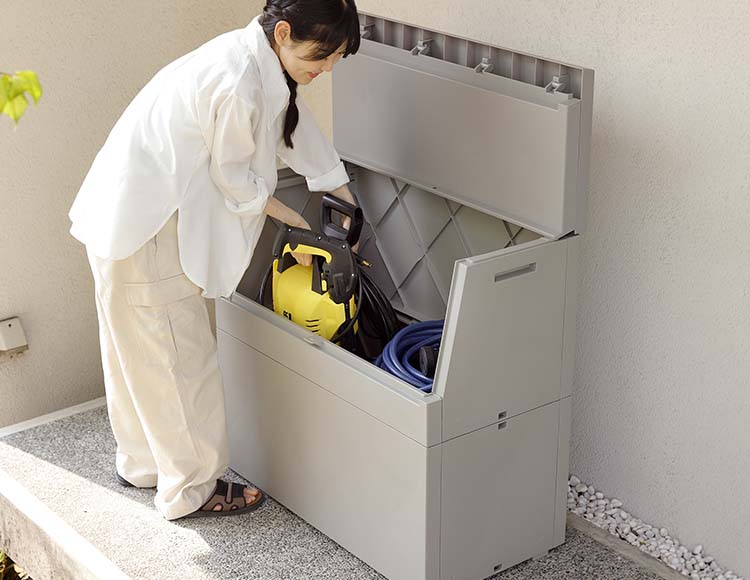 SOLOW (ソロウ) 出し入れがスムーズな屋外ストッカー 250L 日本製 組立品