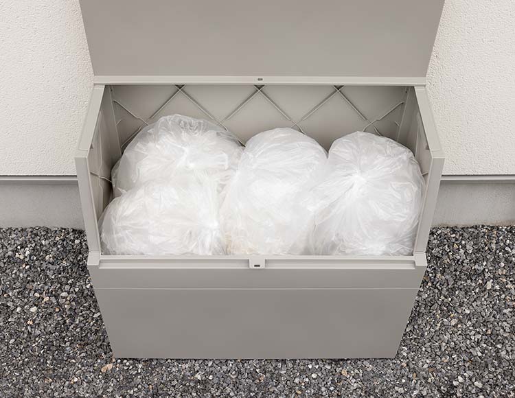 SOLOW (ソロウ) 出し入れがスムーズな屋外ストッカー 250L 日本製 組立品
