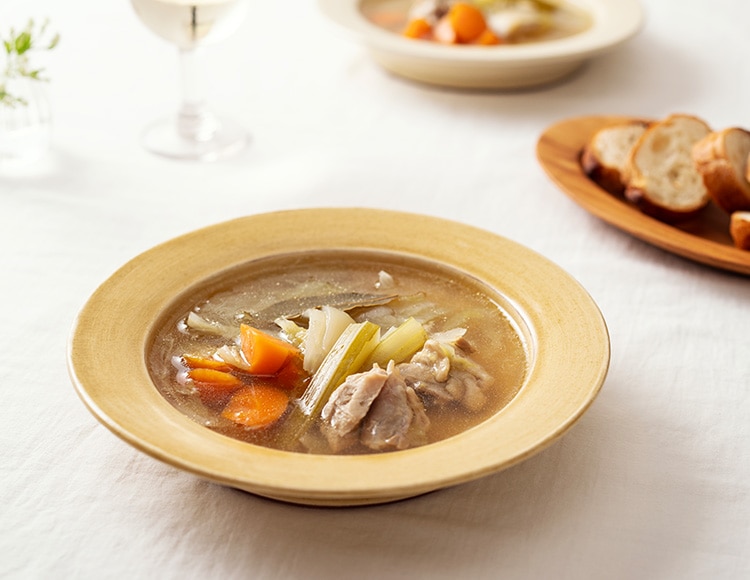 [カレーやスムージーにも]マルチスープポット ホワイト 700ml 