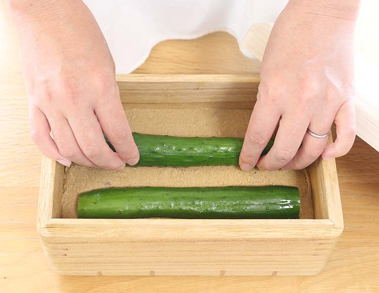 kirisai (キリサイ) 水抜きいらず 桐製冷蔵ぬか漬け容器 日本製 