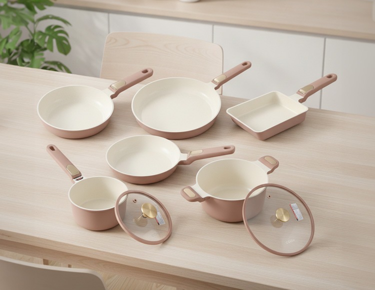 【公式販売店】 CAROTE ( カローテ )  Oslo Brown フライパン 鍋 IH ガス火対応