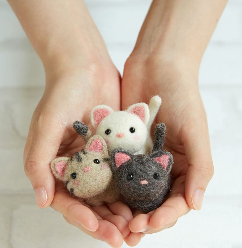羊毛フェルトキットで作る猫 小さなお友達ねこたち | 羊毛フェルト