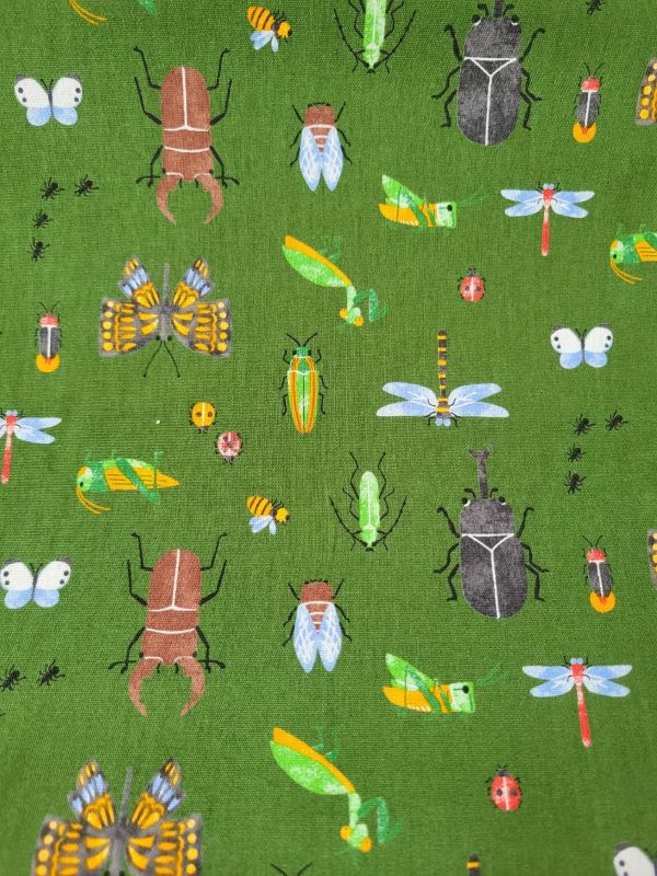 キッズランド　昆虫　緑色 生地　布