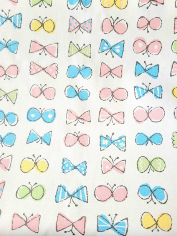 北米風りぼんちょうちょ　ホワイト　オックス生地