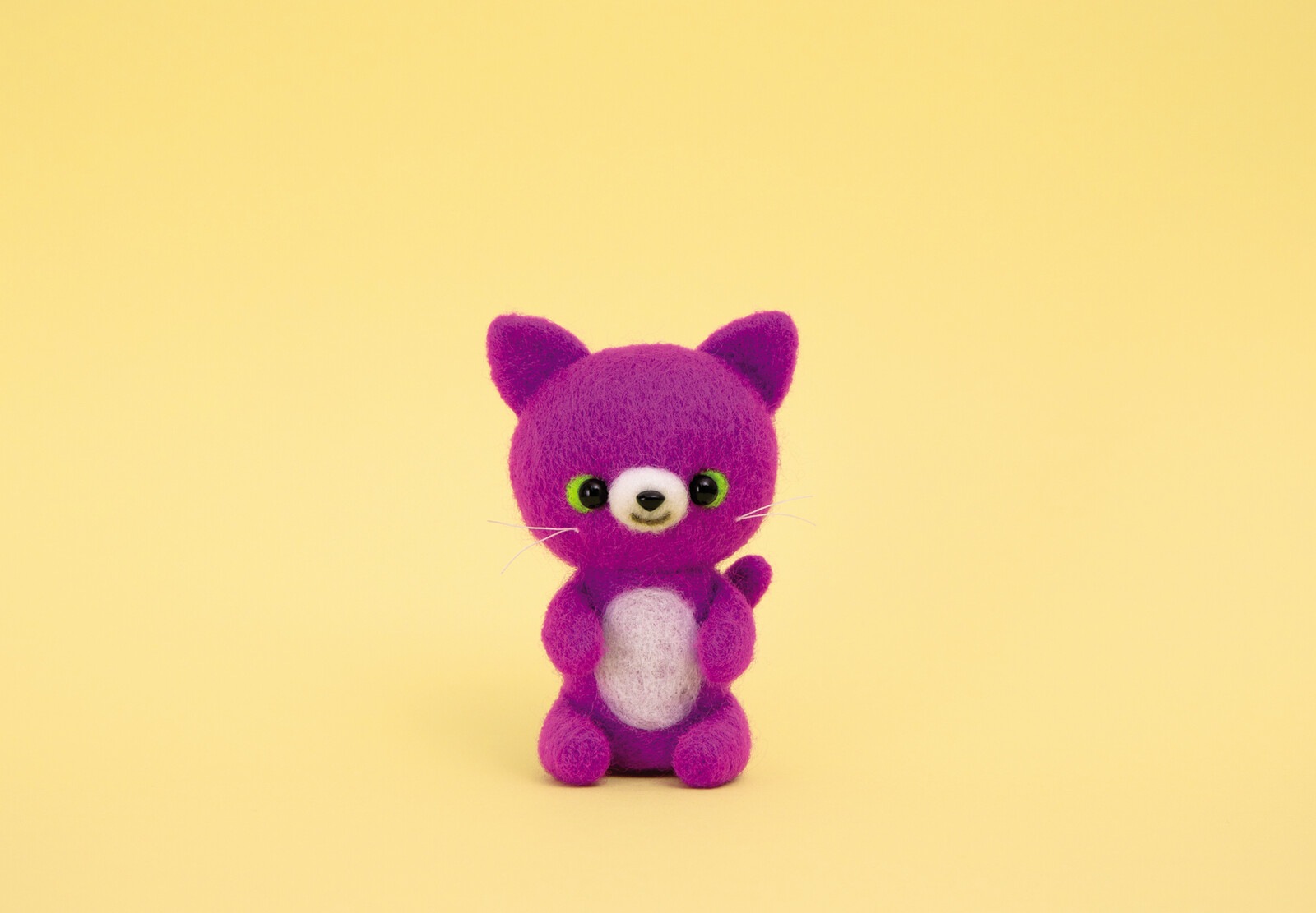 紫イメージ　猫アートドール【ハンドメイド　 羊毛フェルト ぬいぐるみ 紫イメージ 猫アートドール【ハンドメイド 羊毛フェルト ぬいぐるみ