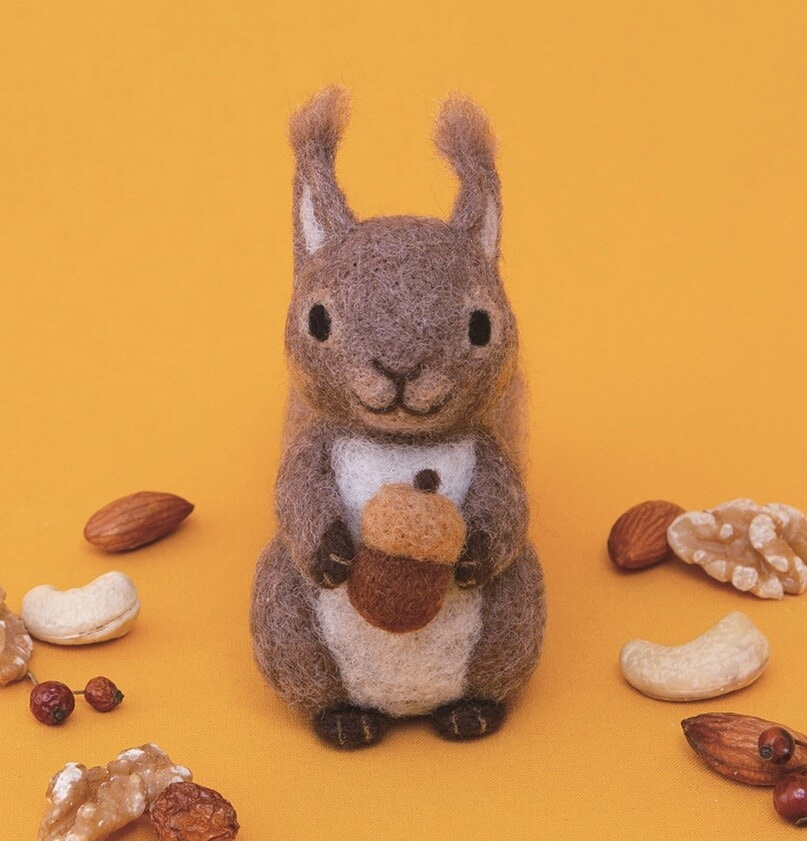 新品　Yunicoさま　羊毛フェルト　りす 新品 Yunicoさま 羊毛フェルト りす 新品Yunicoさま羊毛フェルトりす