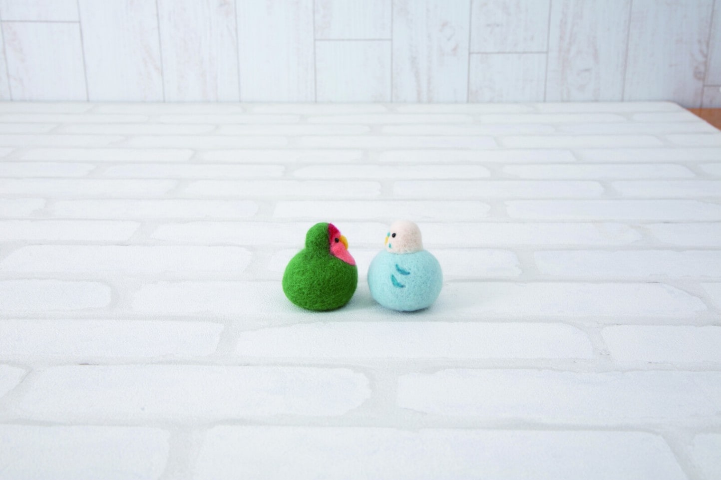 初級者向け羊毛フェルトキット コザクラインコとセキセイインコ 各1個