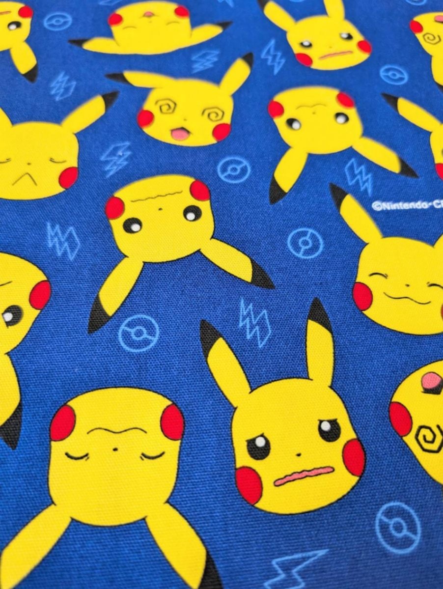 ポケットモンスター 生地｜ピカチュウフェイス柄 オックス ネイビー