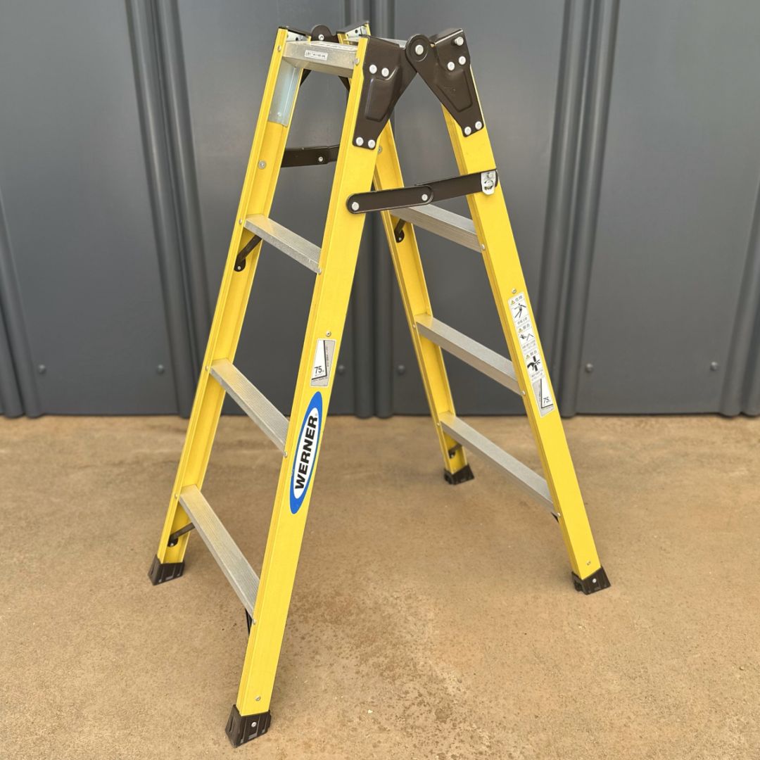 FRP-SL21 はしご 兼用 脚立 FRP製 ピカ【中古】