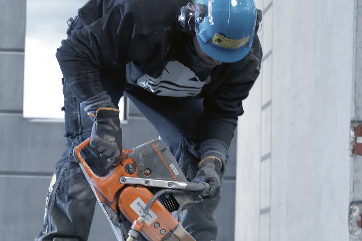 Husqvarna パワーカッター K760 Cut-n-Break II 9インチ(ブレード付)