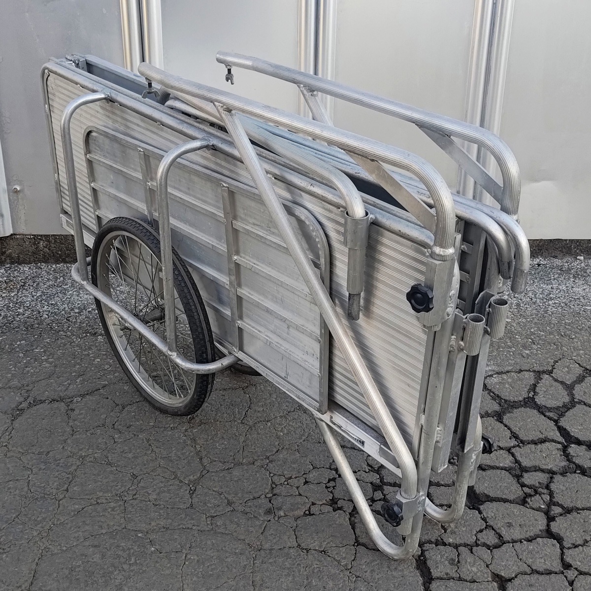【中古】リアカー 折りたたみ アルミリヤカー 軽量 ノーパンクタイヤ PHC-150
