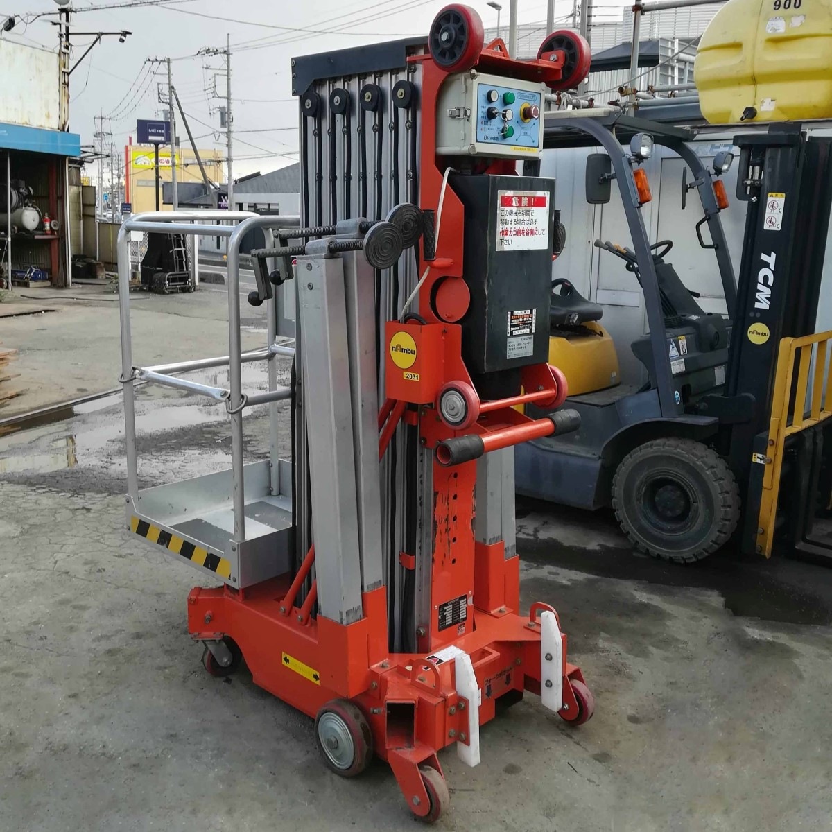 スノーケル パーソナルリフト 高所作業台 電動リフト UL-38E【中古】