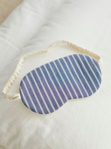【残りわずか】ハンメイドのアイマスク ブルーストライプ（ビッグサイズ）