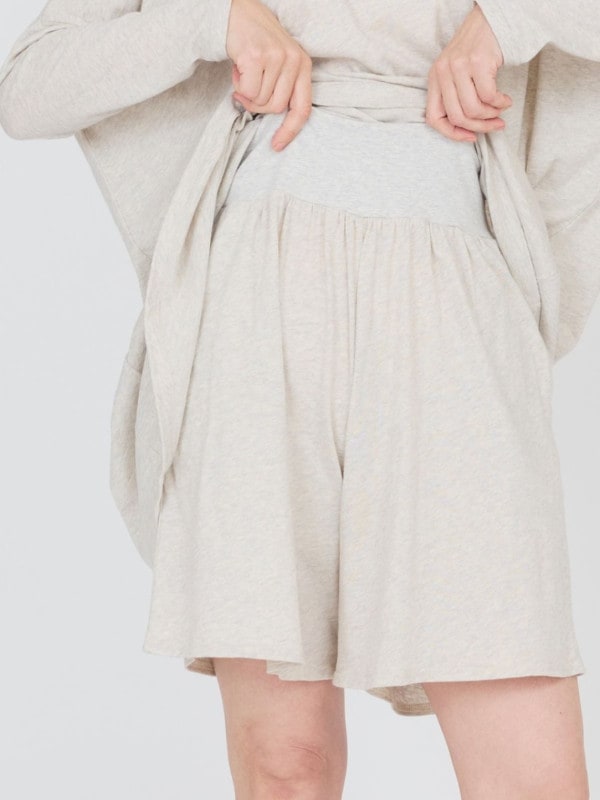 画像：ファインニット腹巻ショートキュロット ライトグレー