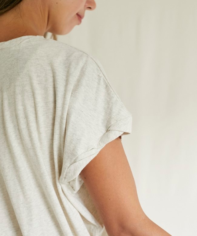 【残りわずか】ファインニットツイストTシャツ　ライトグレー