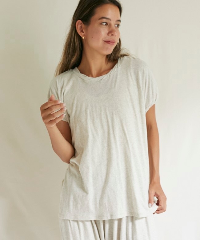 【残りわずか】ファインニットツイストTシャツ　ライトグレー