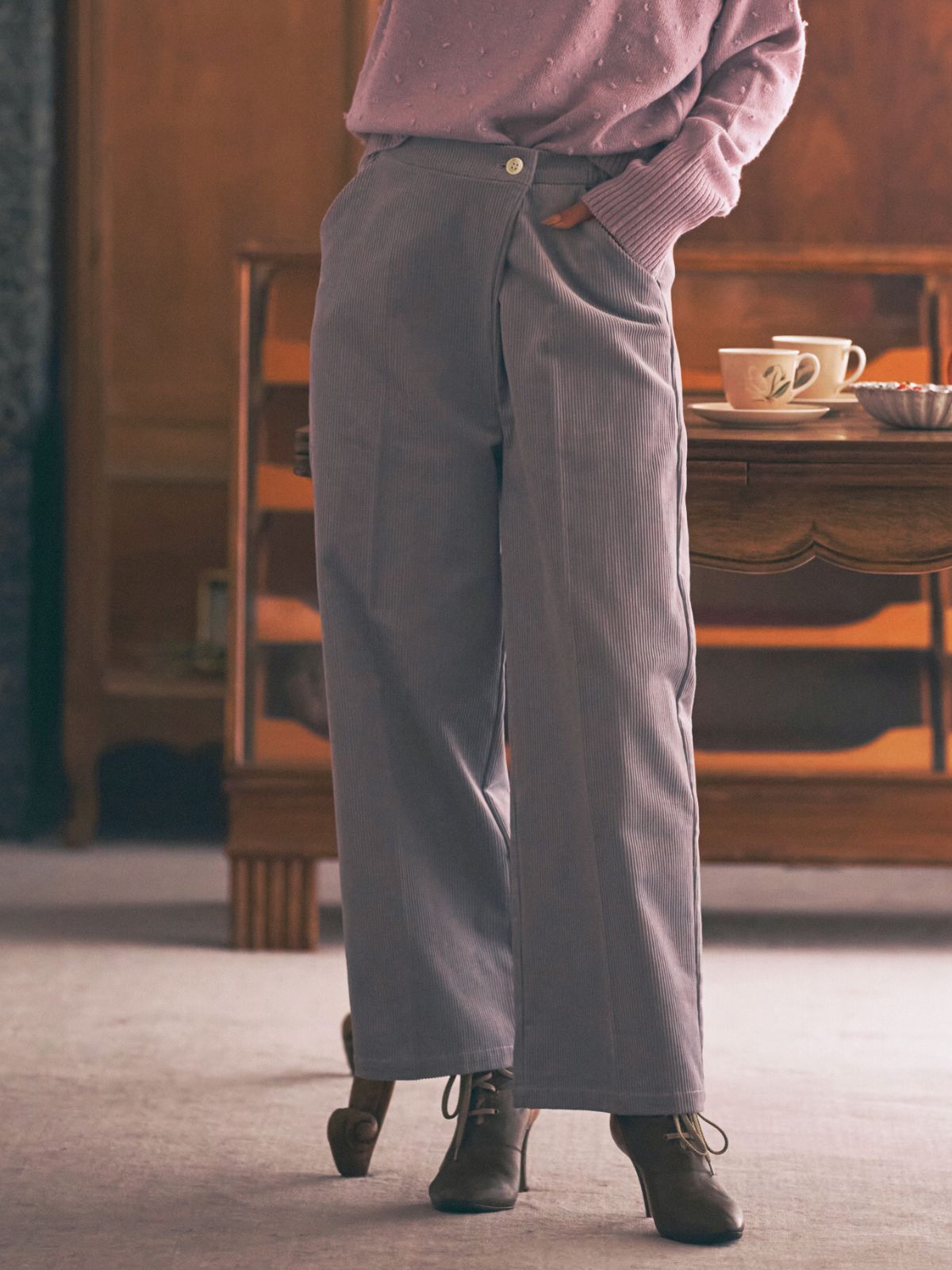 【残りわずか】コーデュロイタックワイドパンツ　ライトパープル