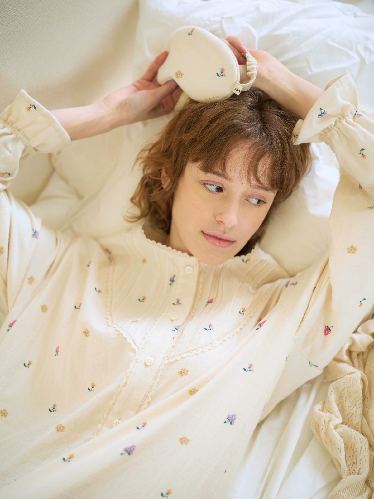 ハンドメイドのアイマスク イングリッシュガーデンネル（普通サイズ）