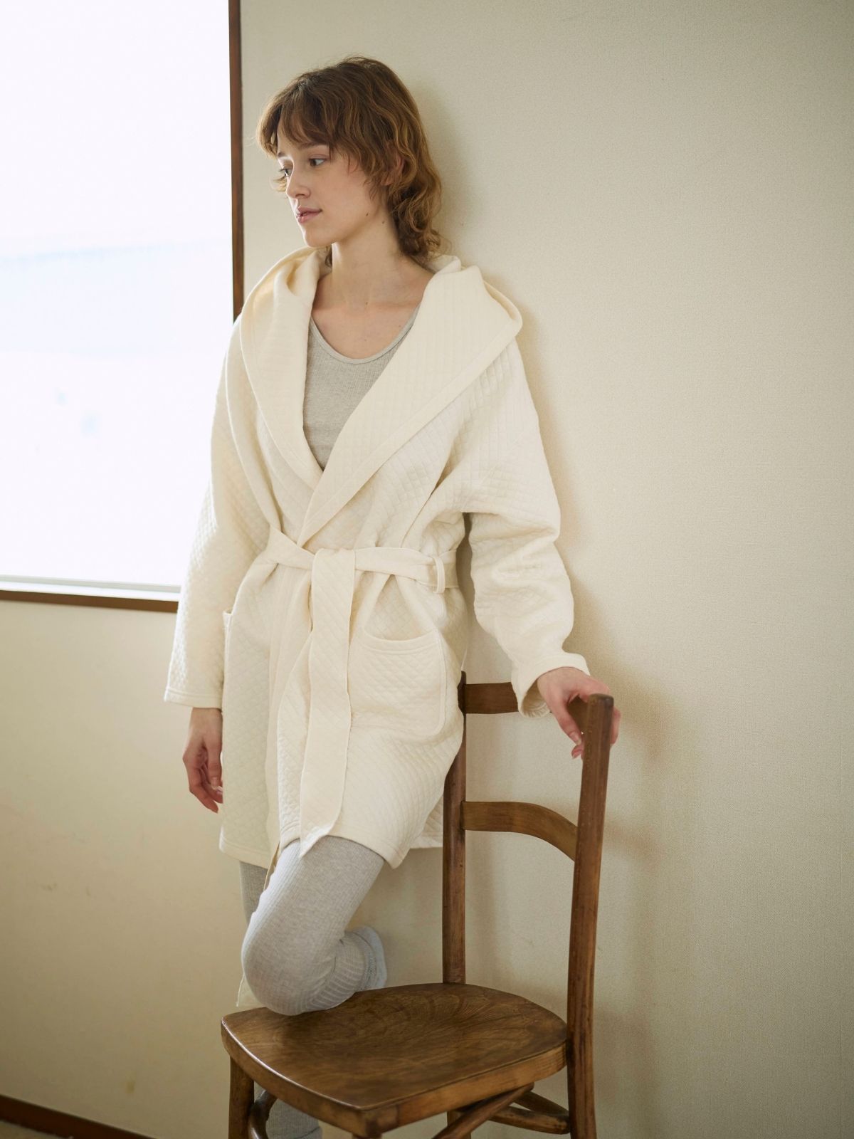 NEW｜キルティングフーデットガウンコート