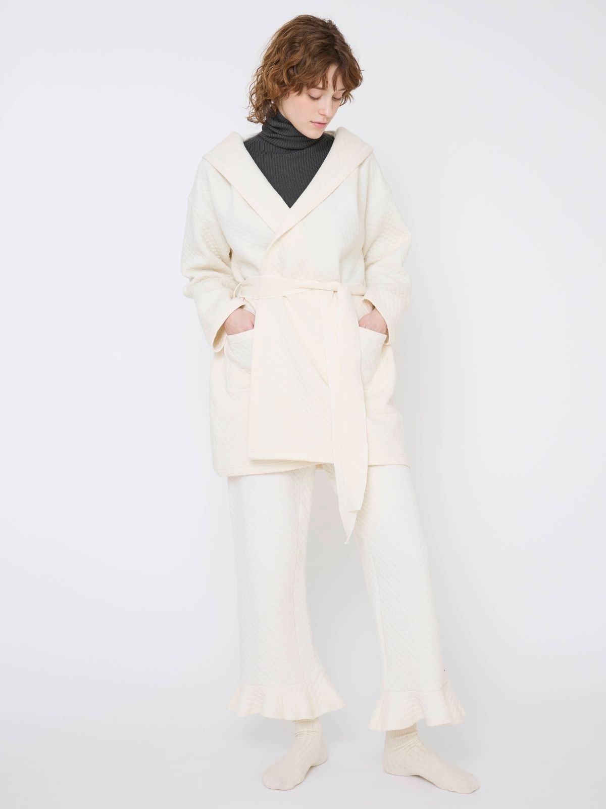 NEW｜キルティングフーデットガウンコート