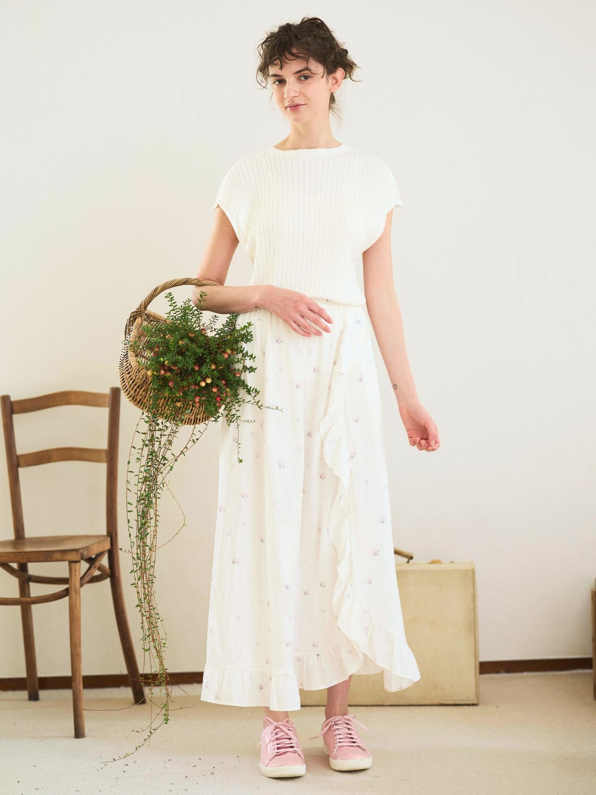 【残りわずか】コットンエアリーノースーブリブトップス ホワイト