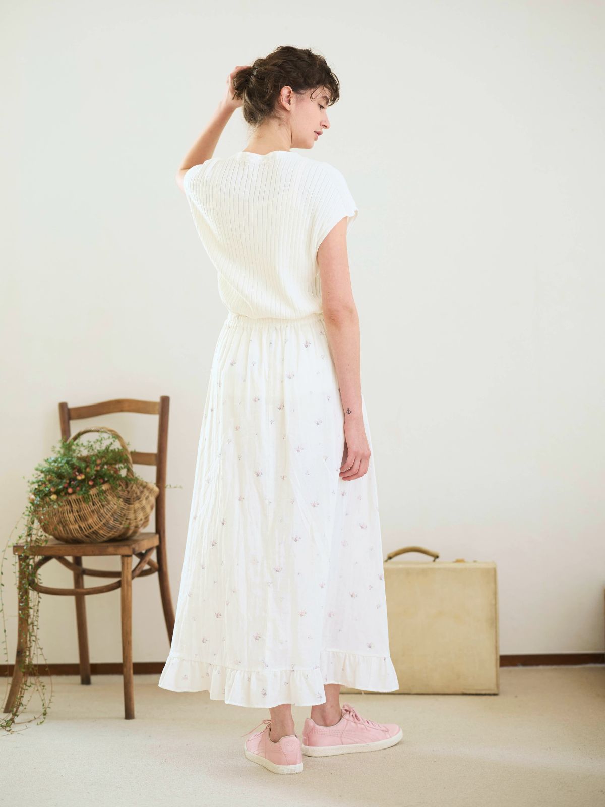 【残りわずか】コットンエアリーノースーブリブトップス ホワイト