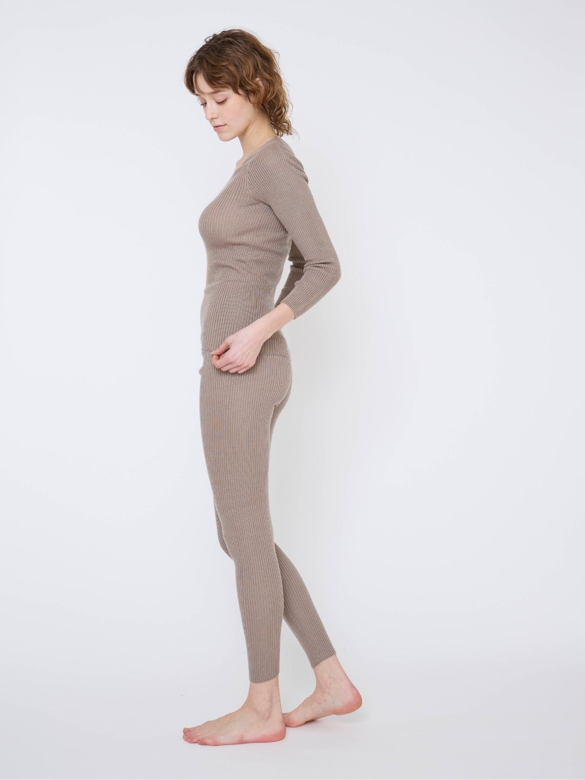 NEW｜シルクエアリートップス ブラウン