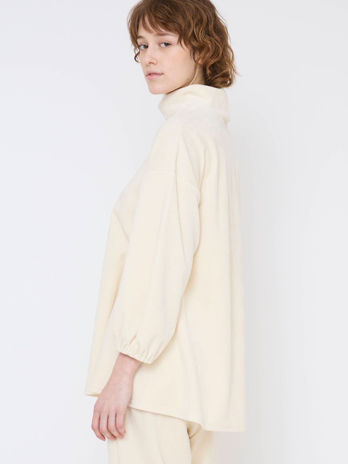 コットンベロアハイネックトップス