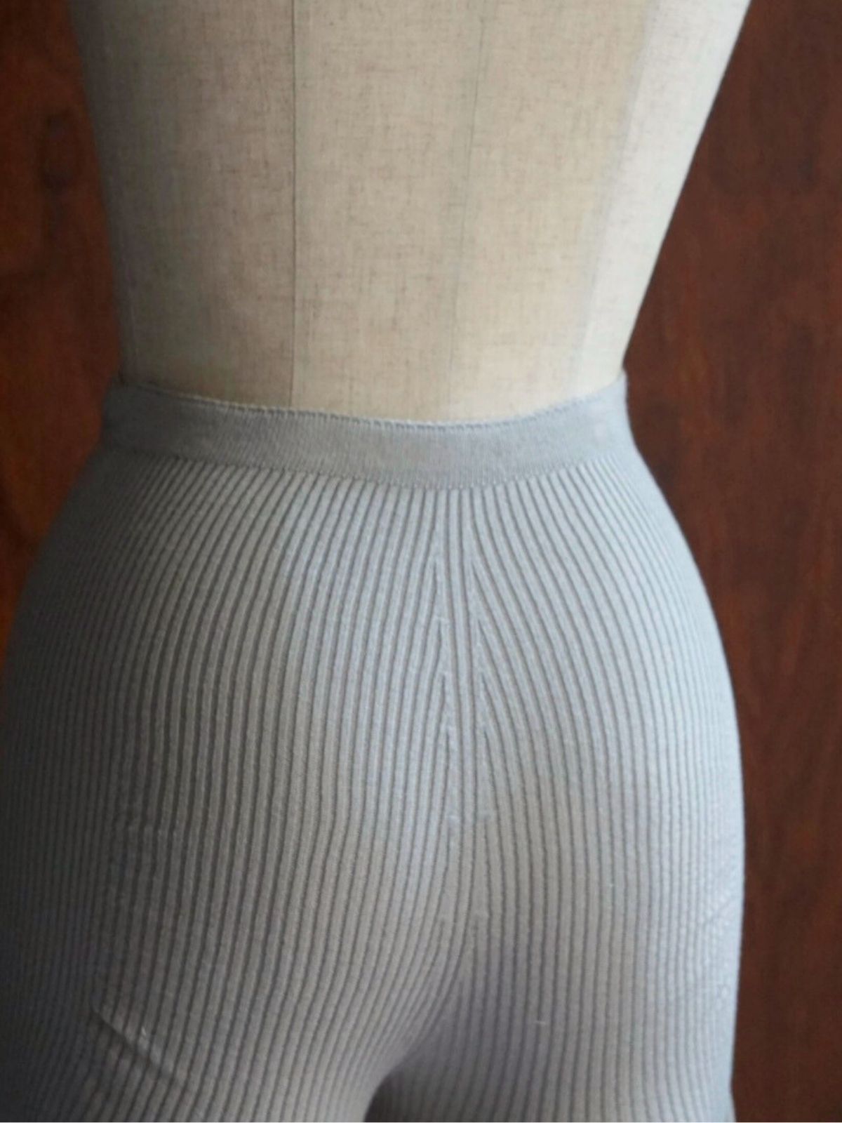 シルクエアリーショートパンツ ペールグレー