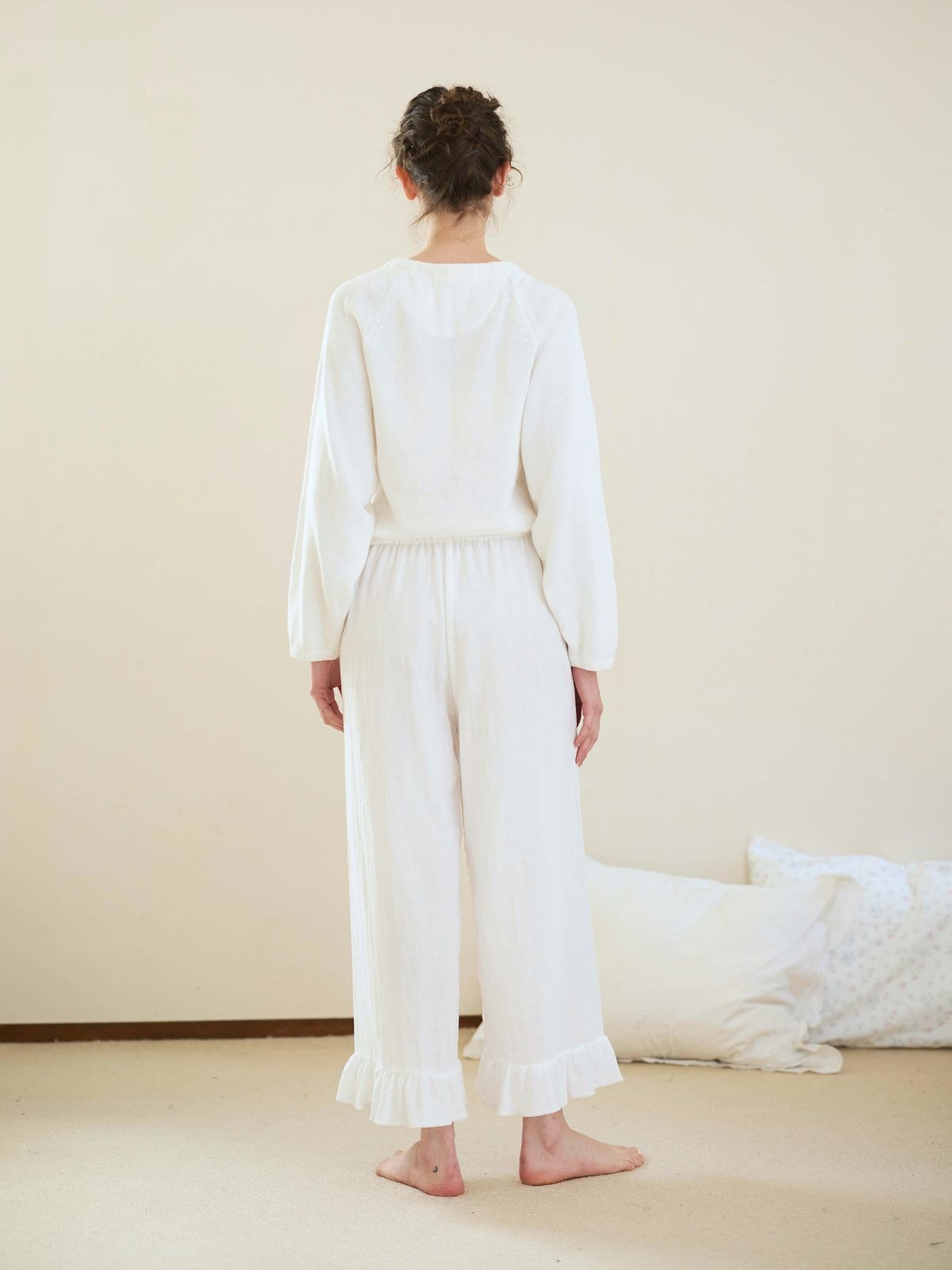 残りわずか】オーガニックコットンVネックカーディガン ホワイト