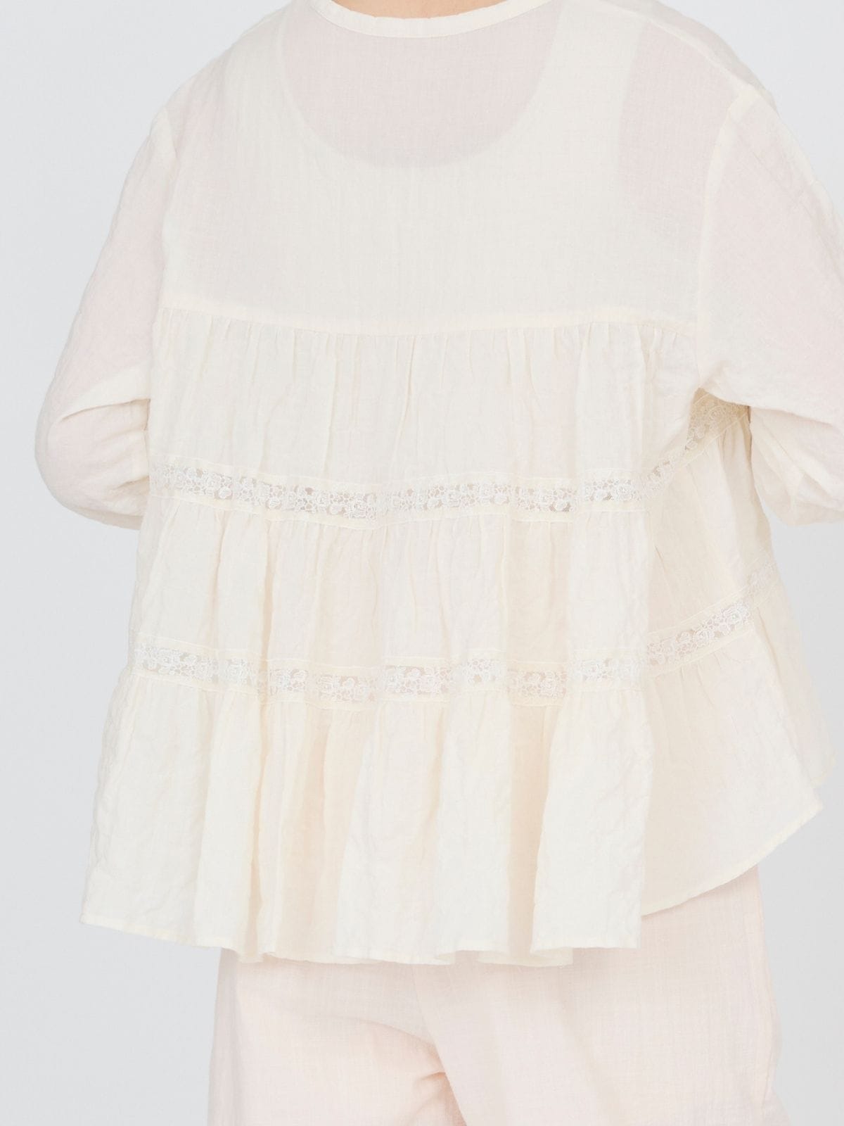 NEW｜コスモスレースティアードブラウス