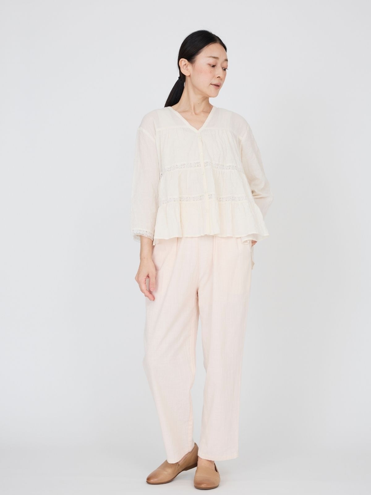 NEW｜コスモスレースティアードブラウス