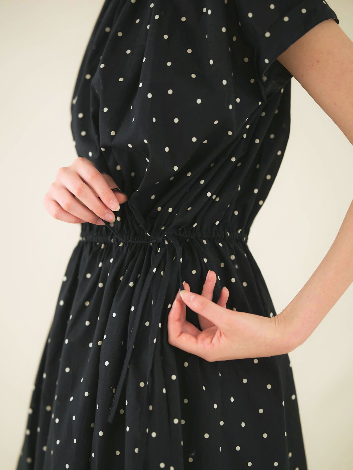 ★美品★ADEAM アディアム ノースリーブ ワンピース ブラック ADEAM（FOXEY） アディアム ワンピース 42224 ブラックサン