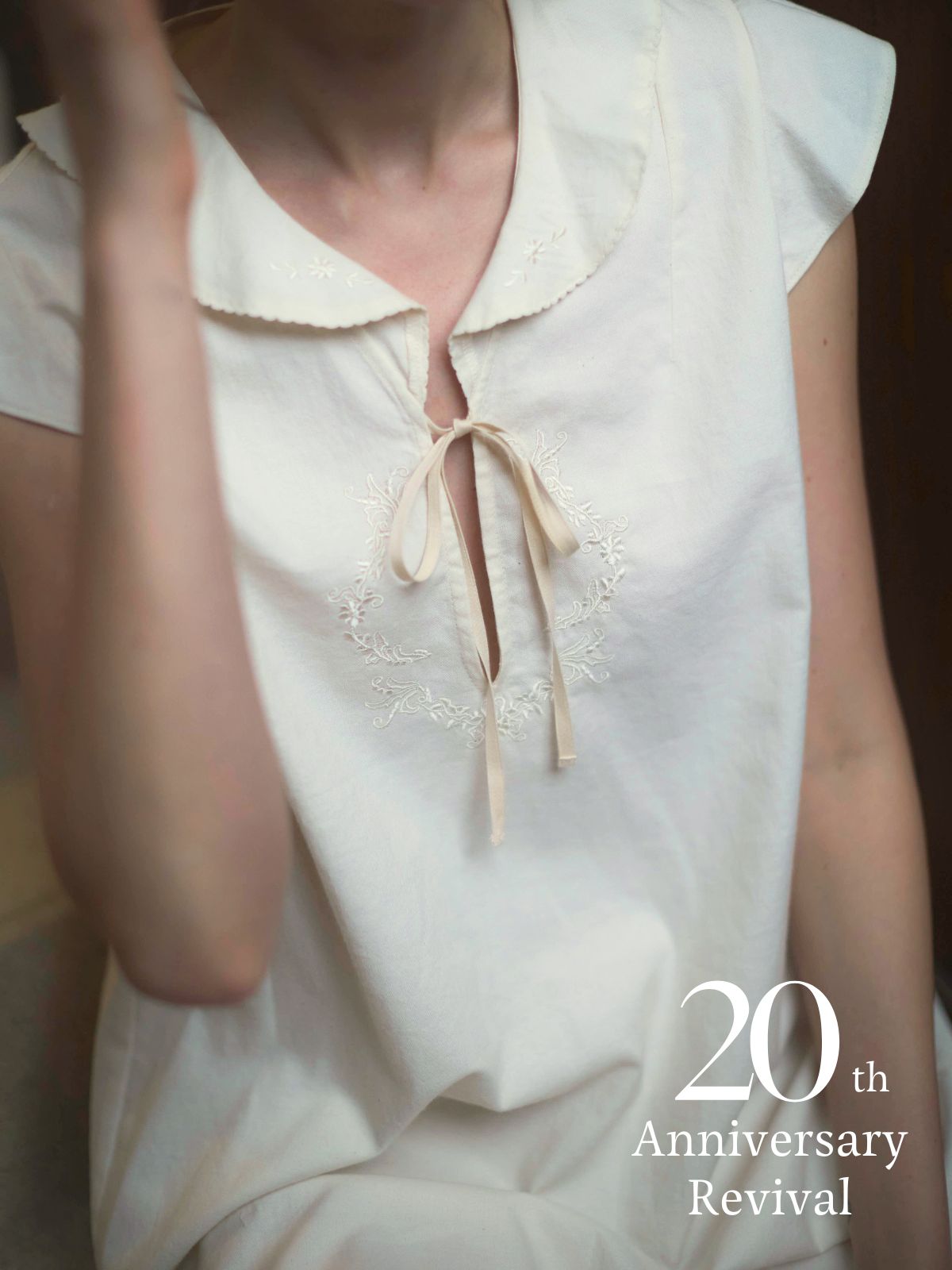 20thAnniversary｜復刻】リリー刺繍フリルドレス | ナイトウェア