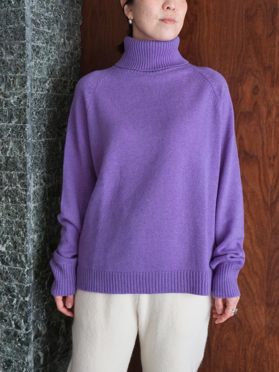 【NEW】【WOOL70%/CASHMERE30%】イタリアニットタートル（ライトベージュ//レッド/パープル）