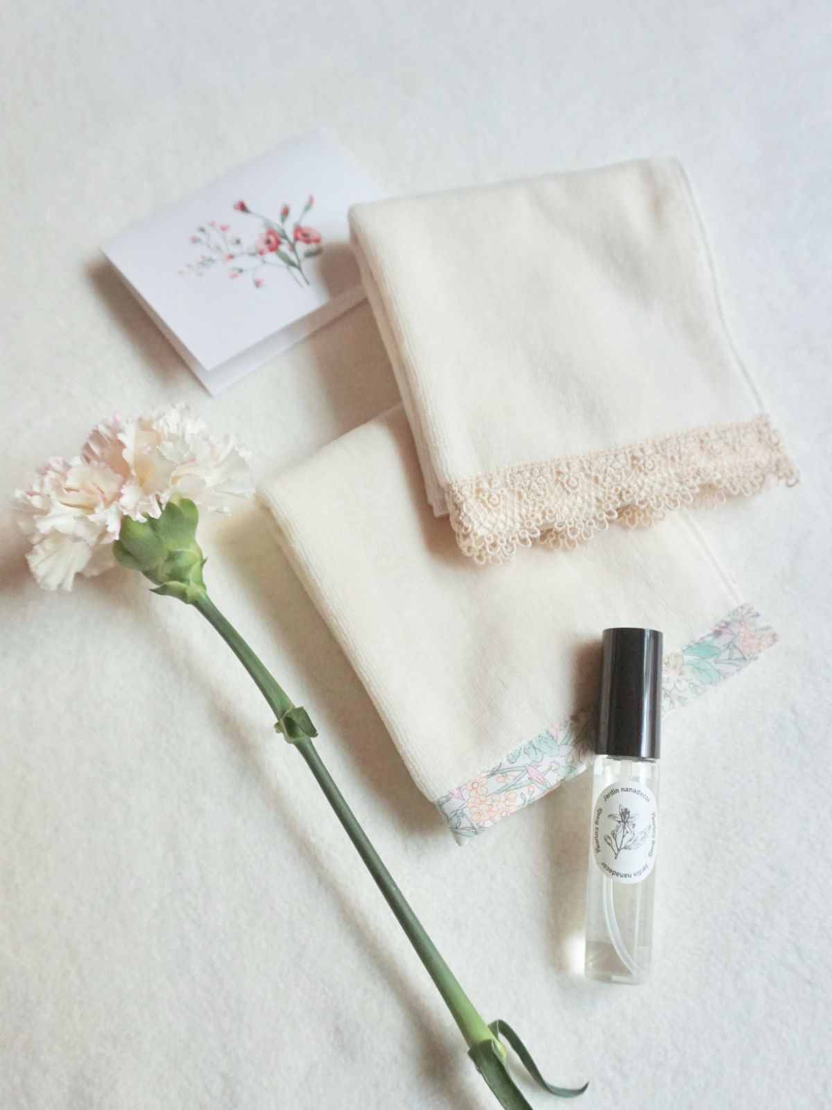 【ギフトにおすすめ】スズランミニタオル