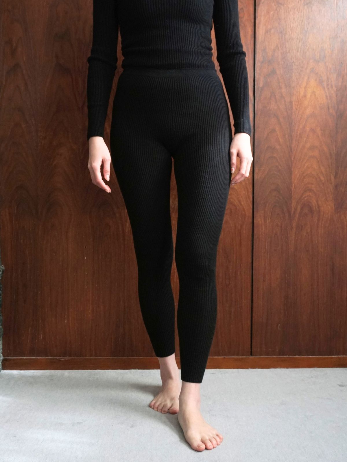 【NEW】【おまとめ10%OFF対象】【オンライン先行】【SILK100%】シルクエアリーレギンス（ナチュラル/ピンク/チャコールグレー/ブラック）