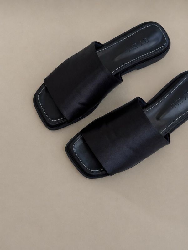 color stitch mat flat heel sandal