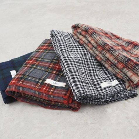 ナチュラル服のレディースファッションブランドnaru