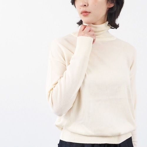 NARU(ナル) ムースヤーン タートルネックニット 666700