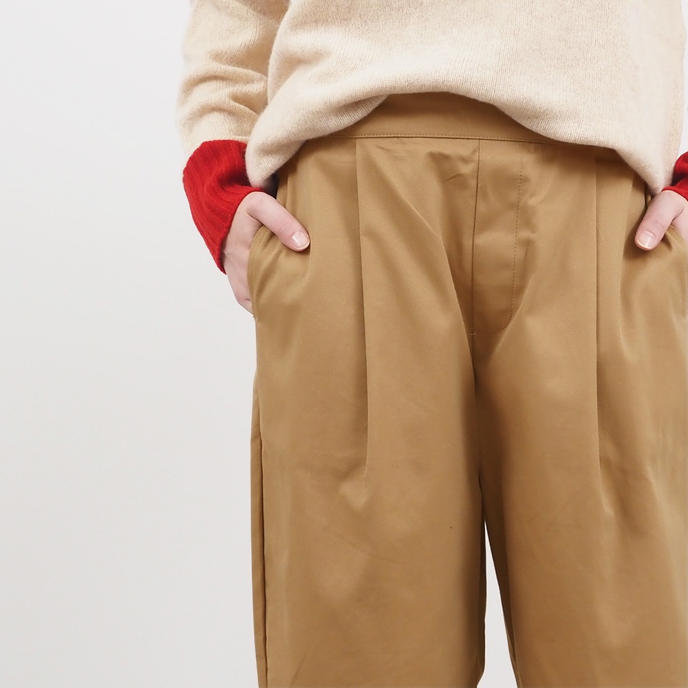 NARU(ナル) ギャバ タックテーパードパンツ 659997