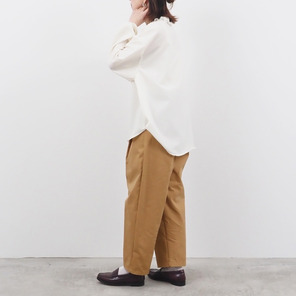 NARU(ナル) ギャバ タックテーパードパンツ 659997