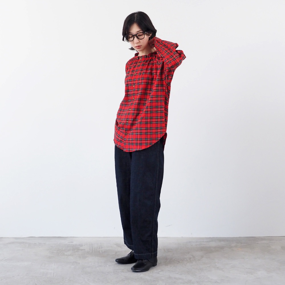 NARU(ナル) ロイヤルタータン フリルネックシャツ 665860