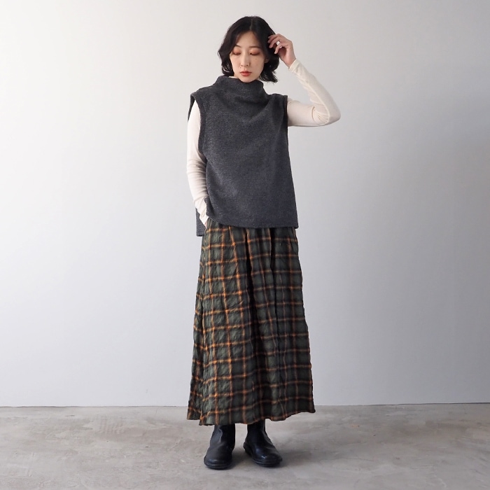 NARU(ナル) トラベルウールプレミアハイネックベスト 650241BD