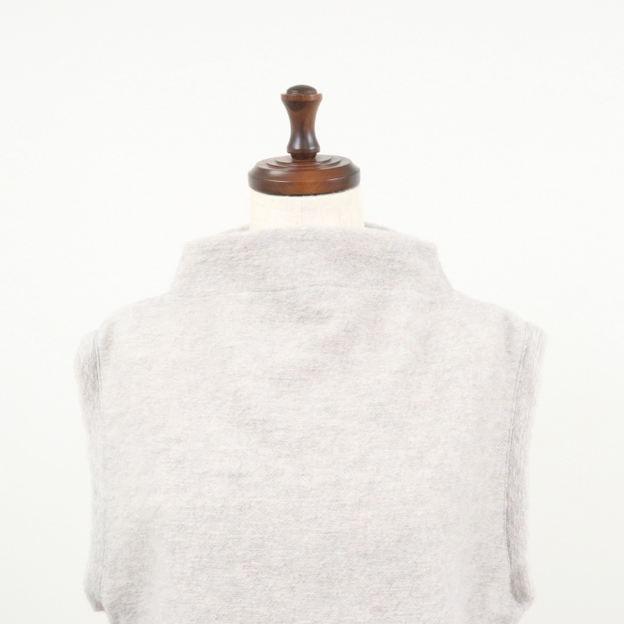 NARU(ナル) トラベルウールプレミアハイネックベスト 650241BD