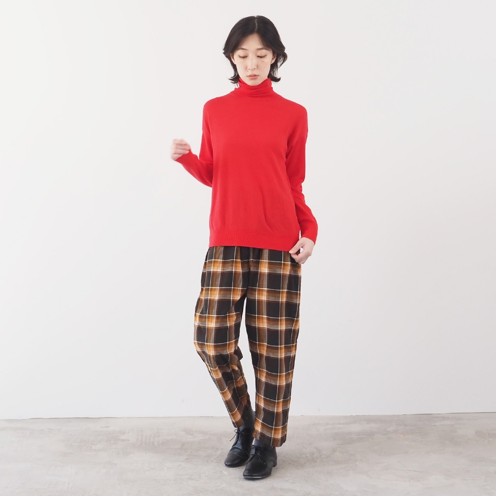 NARU(ナル) ムースヤーン タートルネックニット 666700