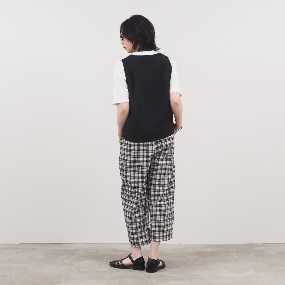 NARU(ナル) 60フレンチリネン フロントボタンベスト 663816