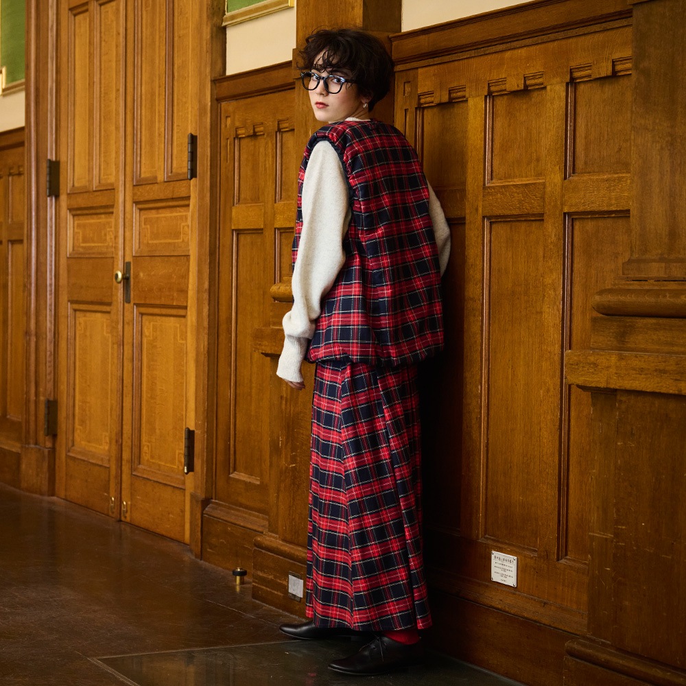 NARU(ナル) ロイヤルタータン パデットベスト 665105