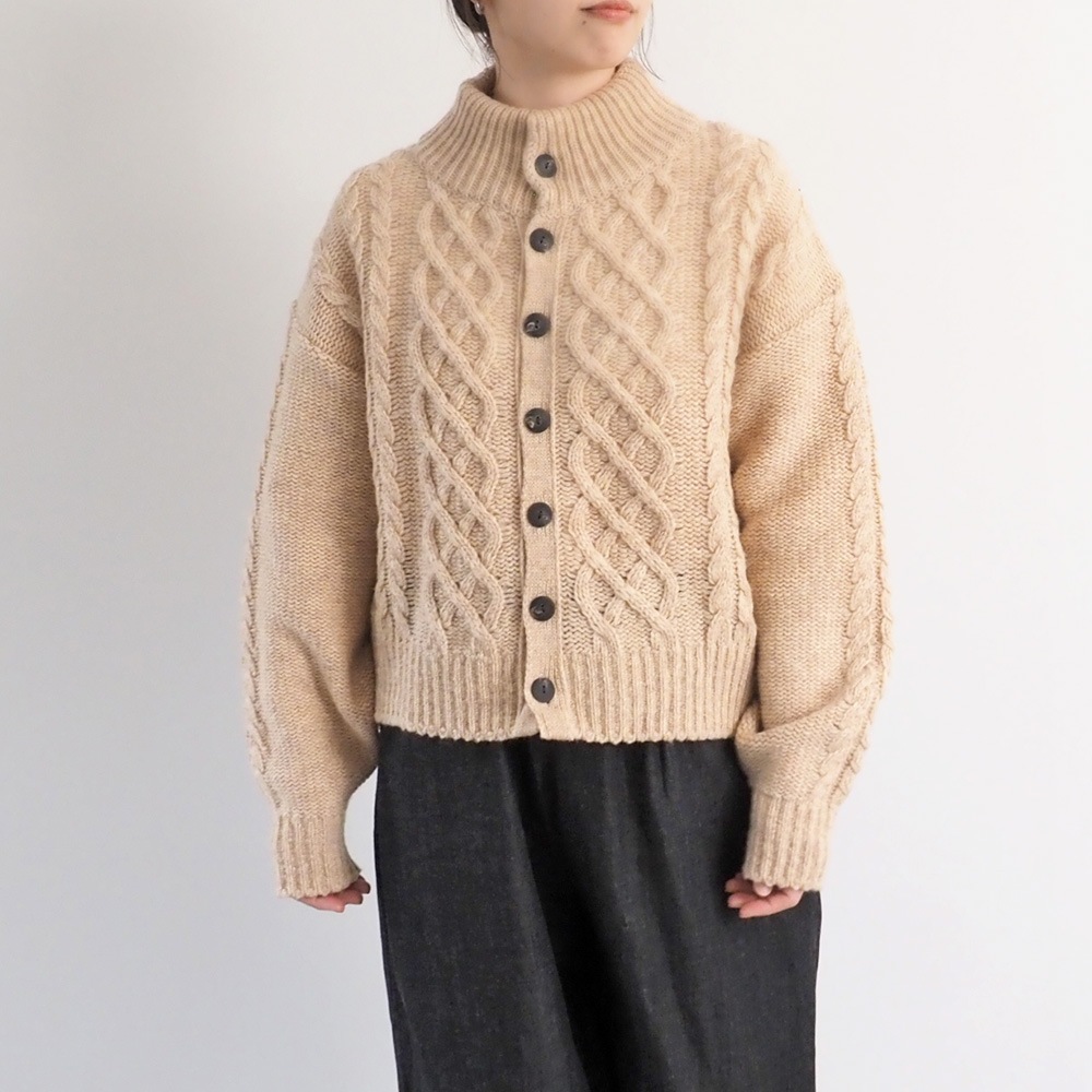 NARU(ナル) ドーゼットエアーヤーン エアリーアランニットカーデ 668400